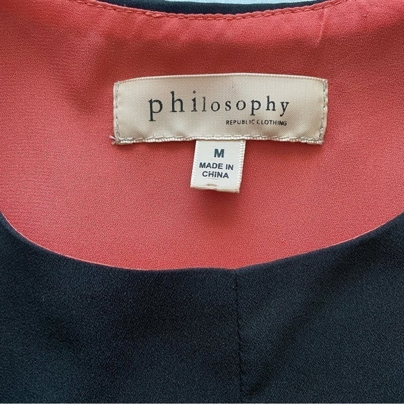 philosophy sleeveless black raspberry red reversed slit back top size Medium - Picture 8 of 12